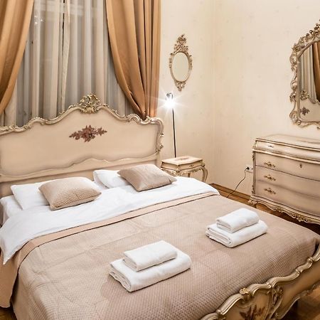 3 Bedrooms Royal Italian Style In An Austrian Building, Parking, Balcony إلفيف المظهر الخارجي الصورة