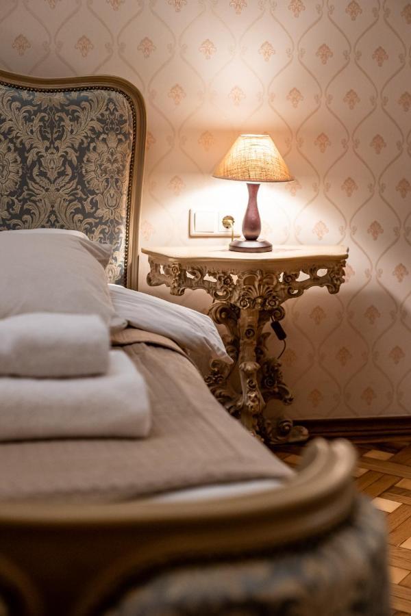 3 Bedrooms Royal Italian Style In An Austrian Building, Parking, Balcony إلفيف المظهر الخارجي الصورة