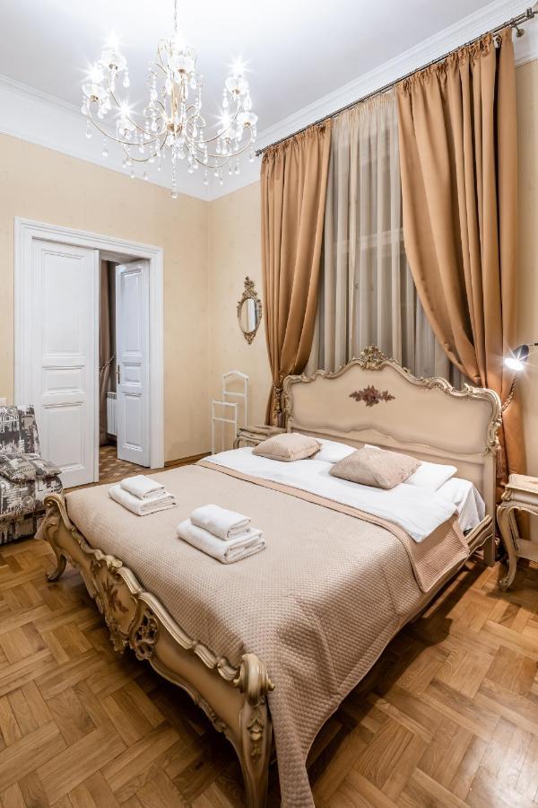 3 Bedrooms Royal Italian Style In An Austrian Building, Parking, Balcony إلفيف المظهر الخارجي الصورة