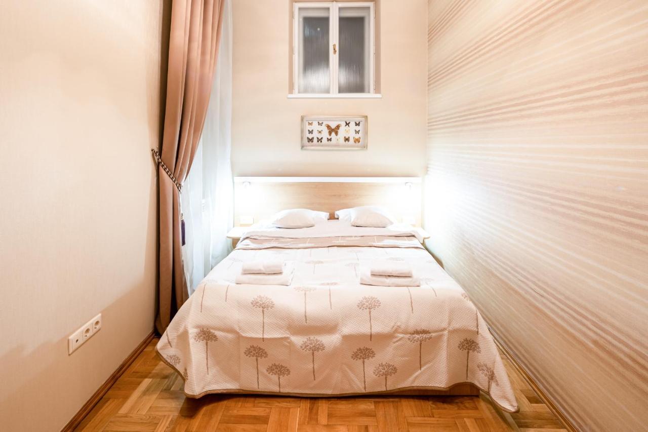 3 Bedrooms Royal Italian Style In An Austrian Building, Parking, Balcony إلفيف المظهر الخارجي الصورة