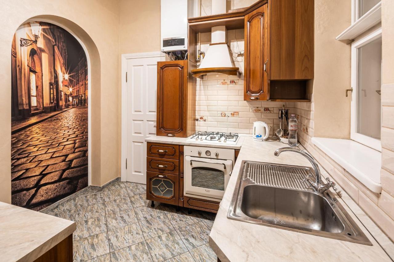3 Bedrooms Royal Italian Style In An Austrian Building, Parking, Balcony إلفيف المظهر الخارجي الصورة